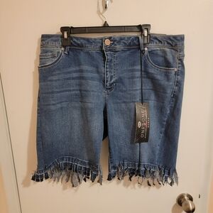 151 Blue Jean Shorts Womens 18w Frayed Hem Bermuda County Western bohemian NWT